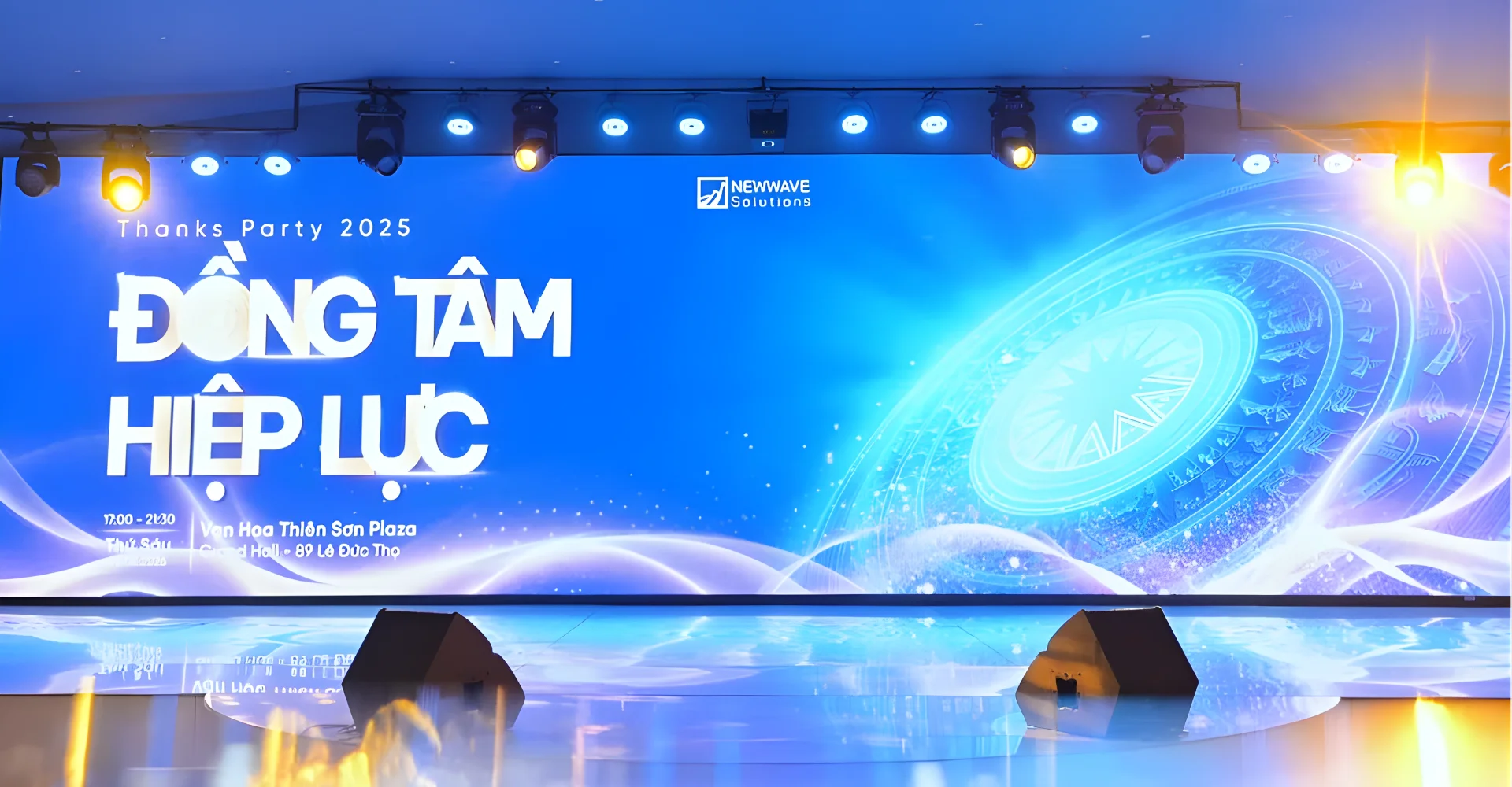 Newwave Thanks Party 2025: A New Chapter After a Year of Transformation 8 The Dong Son bronze drum became the unifying symbol of the spirit of Unity in Purpose, Unity in Action at Thanks Party 2025.